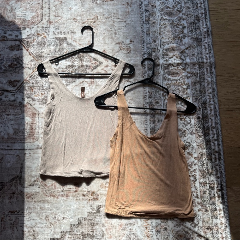 BUNDLE OF 2 TANKS